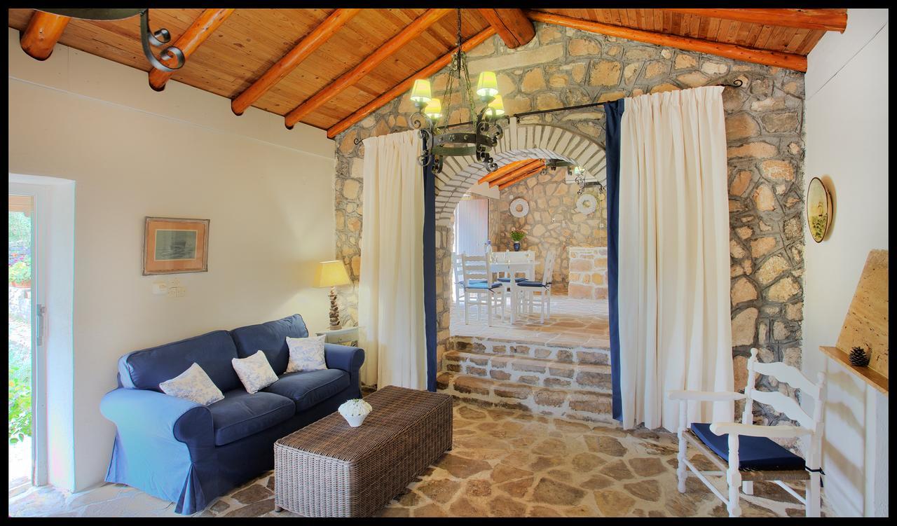 Glyfada Beach Villas Longós Екстериор снимка